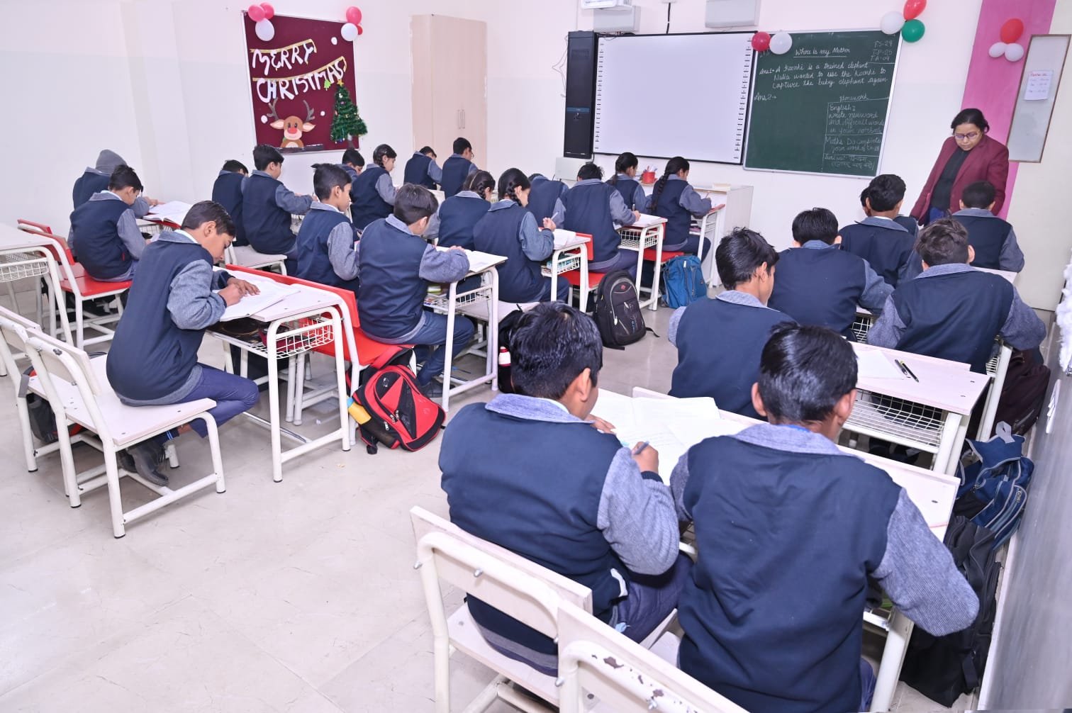 Deewan Global School